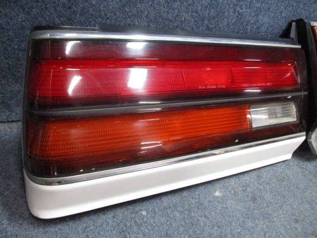 ローレル C32 テールランプ の中古品・新品・未 (日産用) 新品旧車