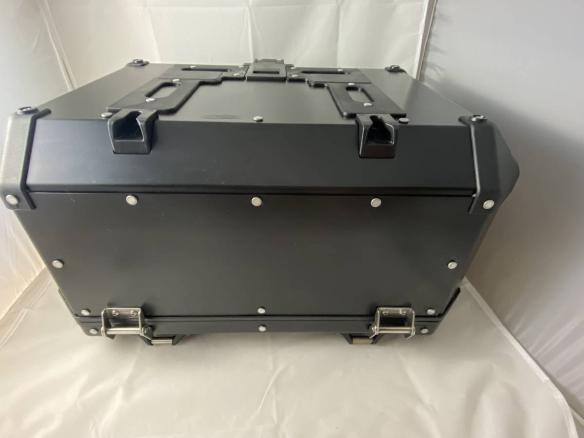 GIVI OBKN58B ブラック TREKKER OUTBACK 58L 中古 送料込み(トップ 