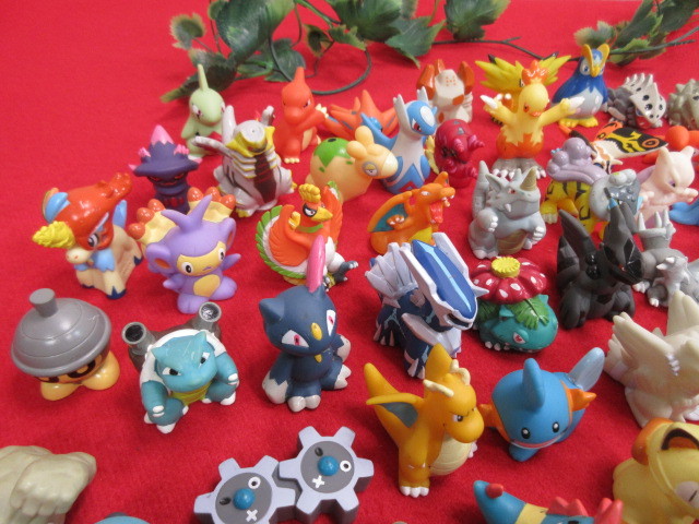 ポケモン大図鑑 898ぴきせいぞろい！ 上 ポケモン ｜公式ポケモン