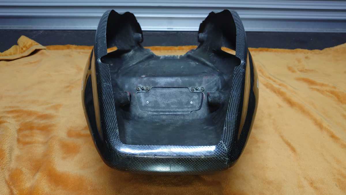 TRX850　シングルシート　カーボンシートカウル 　ライディングハウス | TRX850 シートカウル 汎用 TRX850用シングルシートカウル Myバイク｜ウェビック