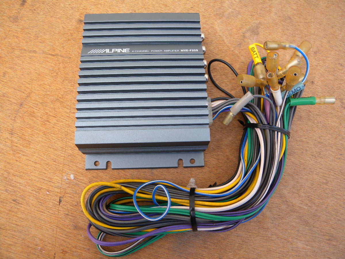 ALPINE アルパイン 35w×4 小型パワーアンプ MXE-F359 動作未確認
