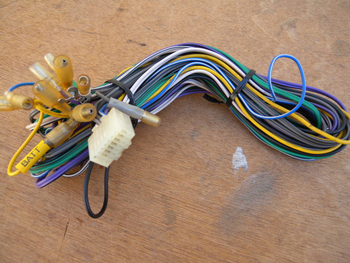 ALPINE アルパイン 35w×4 小型パワーアンプ MXE-F359 動作未確認