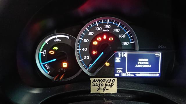 ◇ヴィッツ ハイブリッド DAA-NHP130 スピードメーター NO.274544 