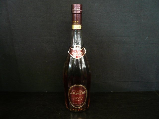 AMB-00857-08 CAMUS ブランデー COGNAC GRAND V.S.O.P. 40度 700ml 未開封
