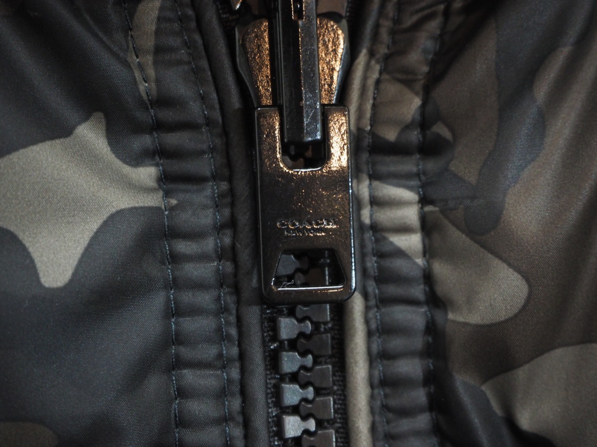 COACH⁄コーチ バックパック リュックネイビーカモ美品！ I73990032