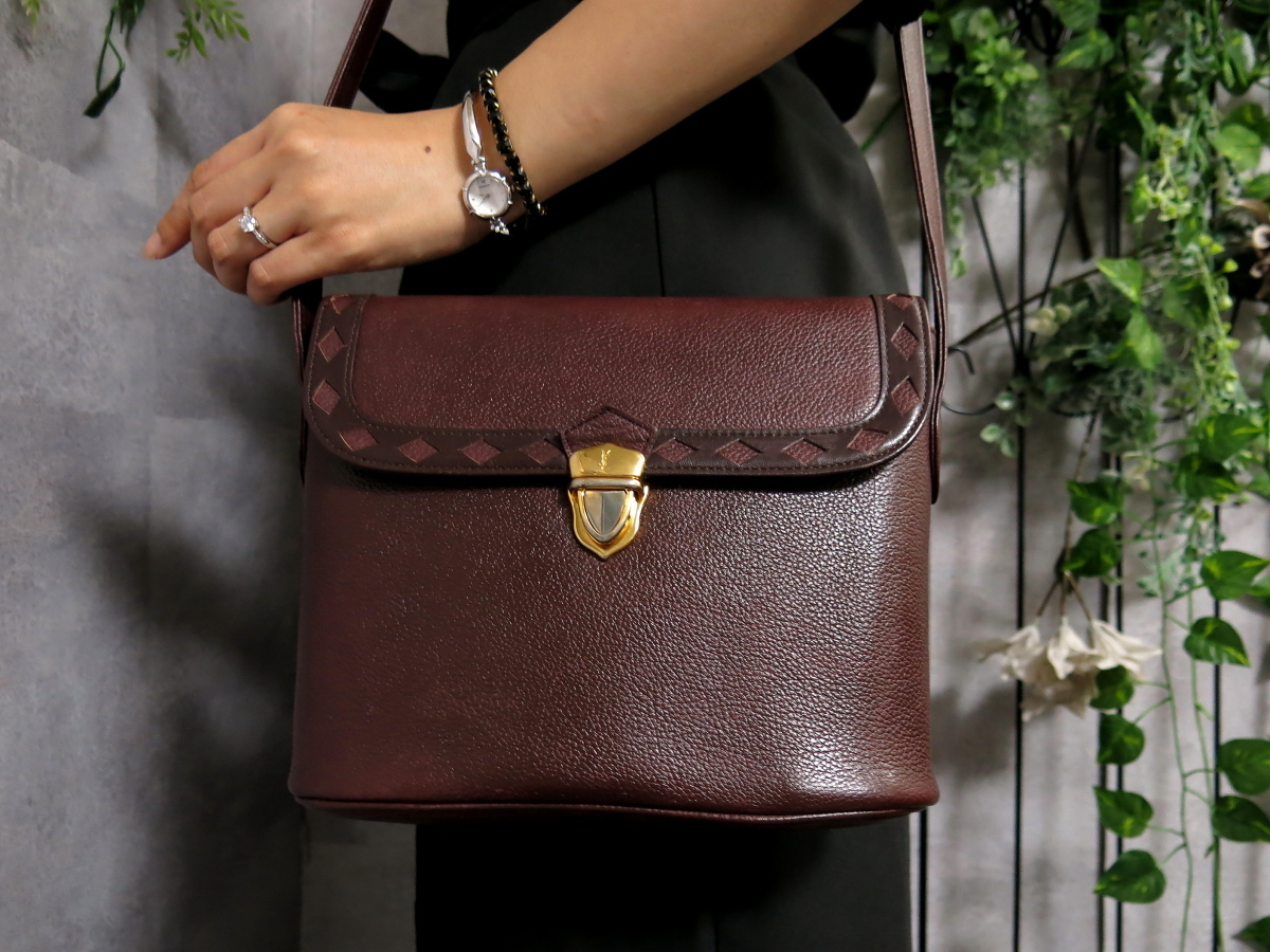 SAINT YVES ○超美品○YSL Yves イヴ・サンローラン○カーフ Laurent 