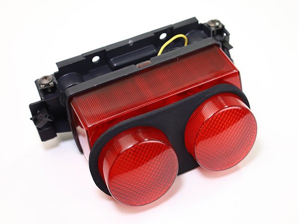 YZF-R1 4XV 純正テールランプ！1089YA RN011 Yahoo!オークション 4xv