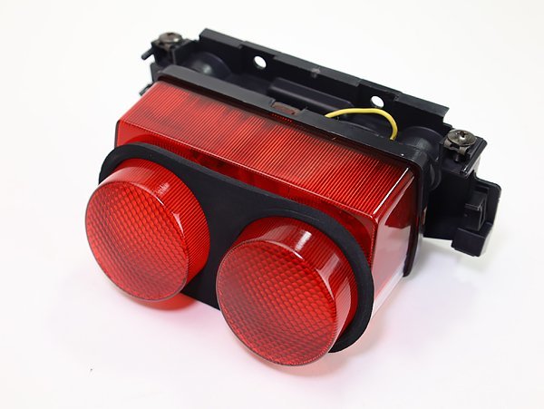 YZF-R1 4XV 純正テールランプ！1089YA RN011 Yahoo!オークション 4xv