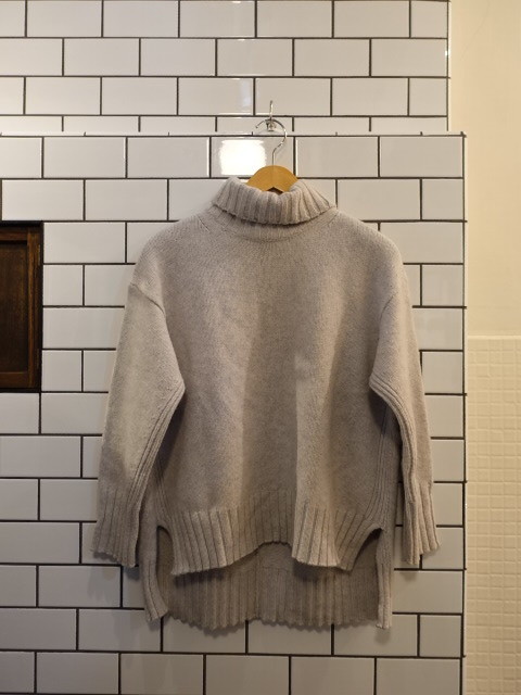 タートルネック TOMORROWLAND タートルネックプルオーバー ニット 美品TOMORROWLAND 19AW （ニット 黒 ウール セール Tricot メランジニット エクストラファインウール ウールカシミヤ tricot セーター