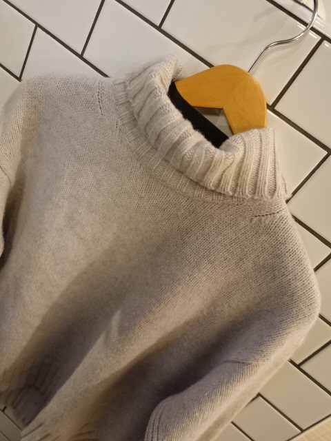 タートルネック TOMORROWLAND タートルネックプルオーバー ニット 美品TOMORROWLAND 19AW （ニット 黒 ウール セール Tricot メランジニット エクストラファインウール ウールカシミヤ tricot セーター