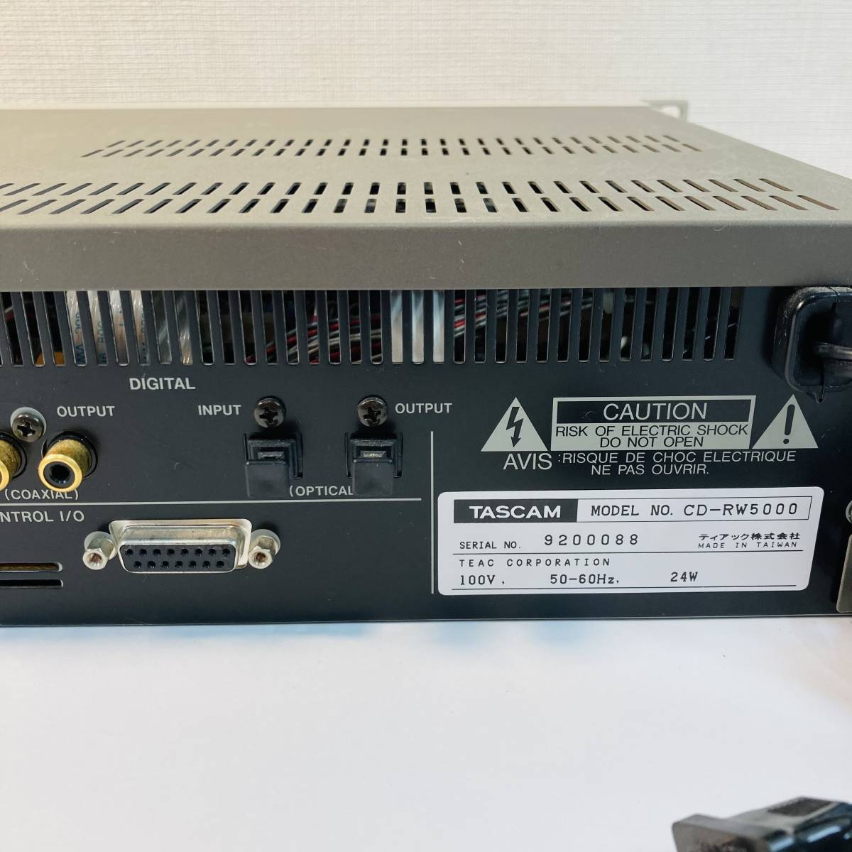 TASCAM 業務用CDレコーダー CD-RW5000 タスカム 【ジャンク】北TO2 TASCAM CD-RW5000 CDレコーダー 音響機器 ジャンク サイト