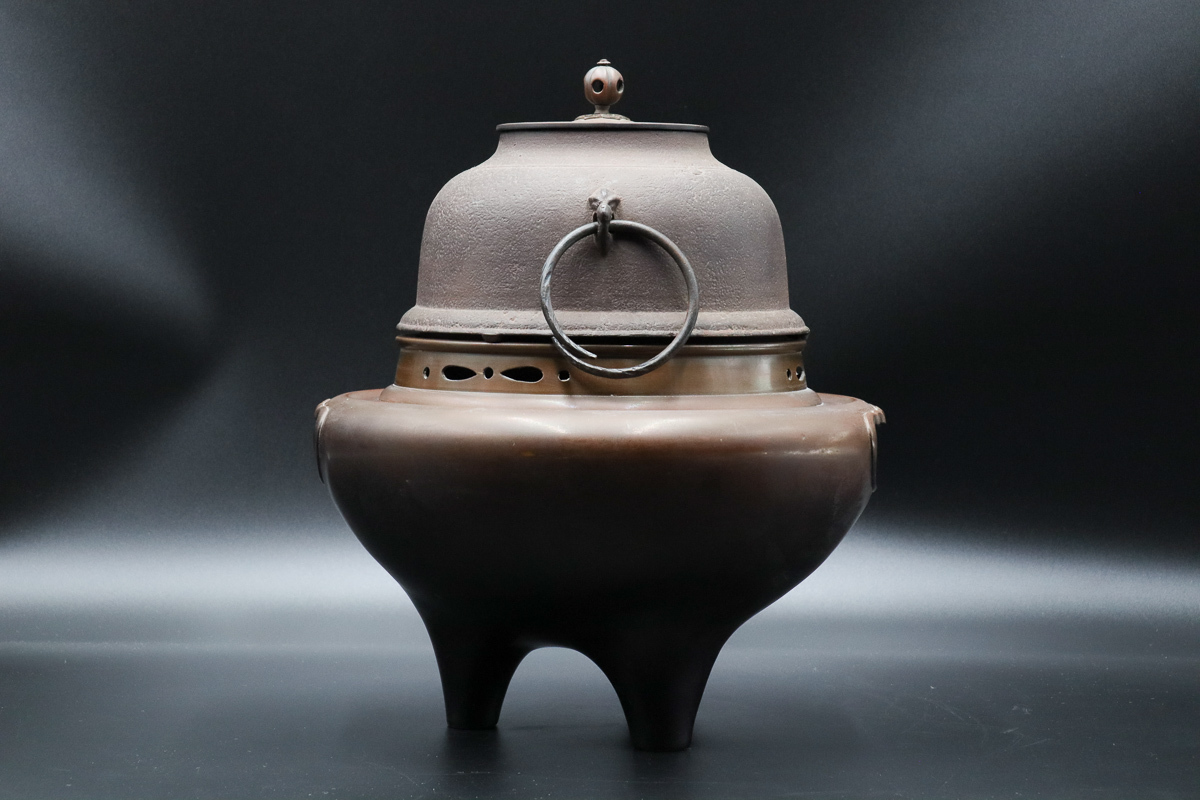 宙釜師 畠春斎 朝鮮風炉釜 34.2cm 約8kg 共箱 共布 細密