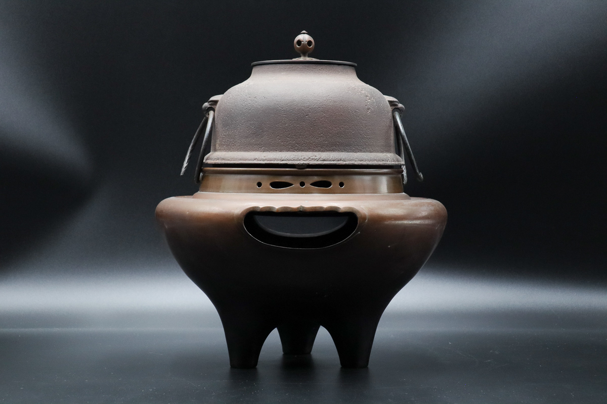 宙釜師 畠春斎 朝鮮風炉釜 34.2cm 約8kg 共箱 共布 細密