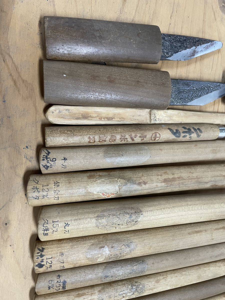 彫刻刀 | 大工道具 三木章 セット 送料無料 木製品 Brown ステンレス鋼 木版カッター 木彫りキット 便利な木工用ナイフ 木彫り用品 彫刻彫刻 研磨剤 5本組セット(グレーケース