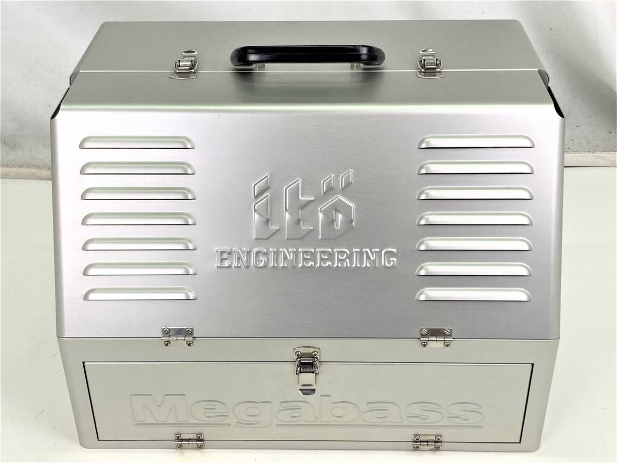 新品未使用品】メガバス アサイラム アルミセミモノコック・タックル