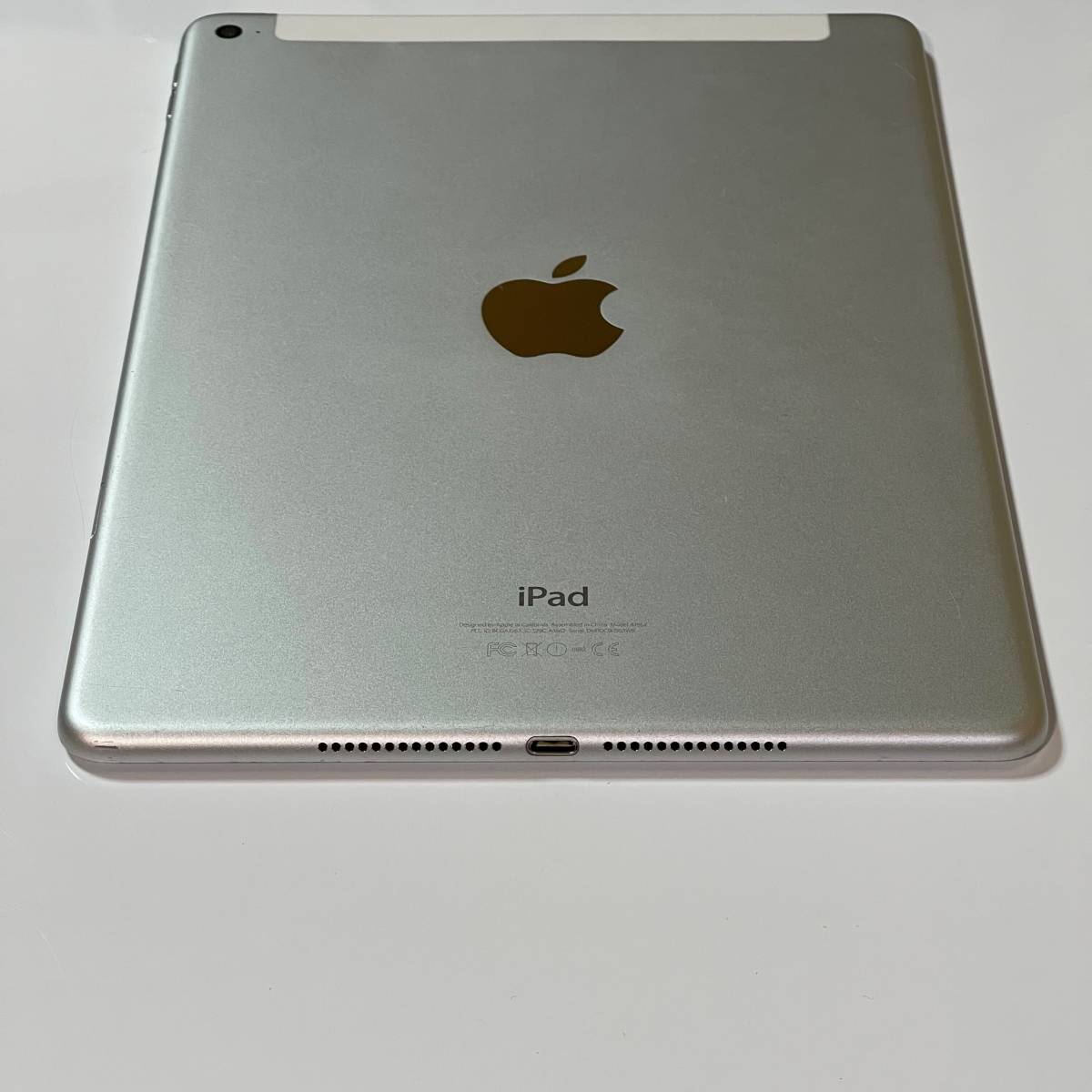 Apple iPad Air 2 シルバー 16GB MGH72J/A Wi-Fi+Cellular A1567 iOS15