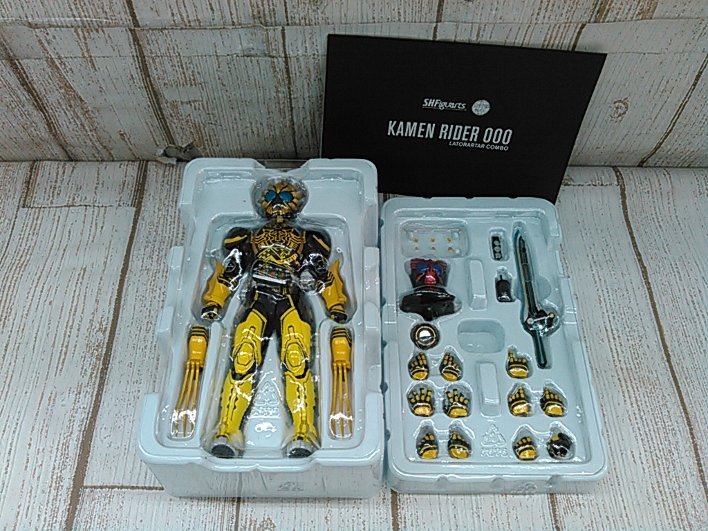 091)S.H.Figuarts (真骨彫製法) 仮面ライダーオーズ タトバ コンボ