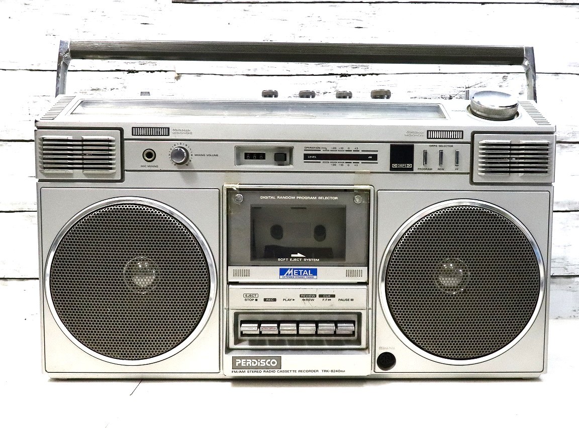 ト長】HITACHI 日立 TRK-8240RM ラジカセ FM/AM STEREO RADIO CASSETTE