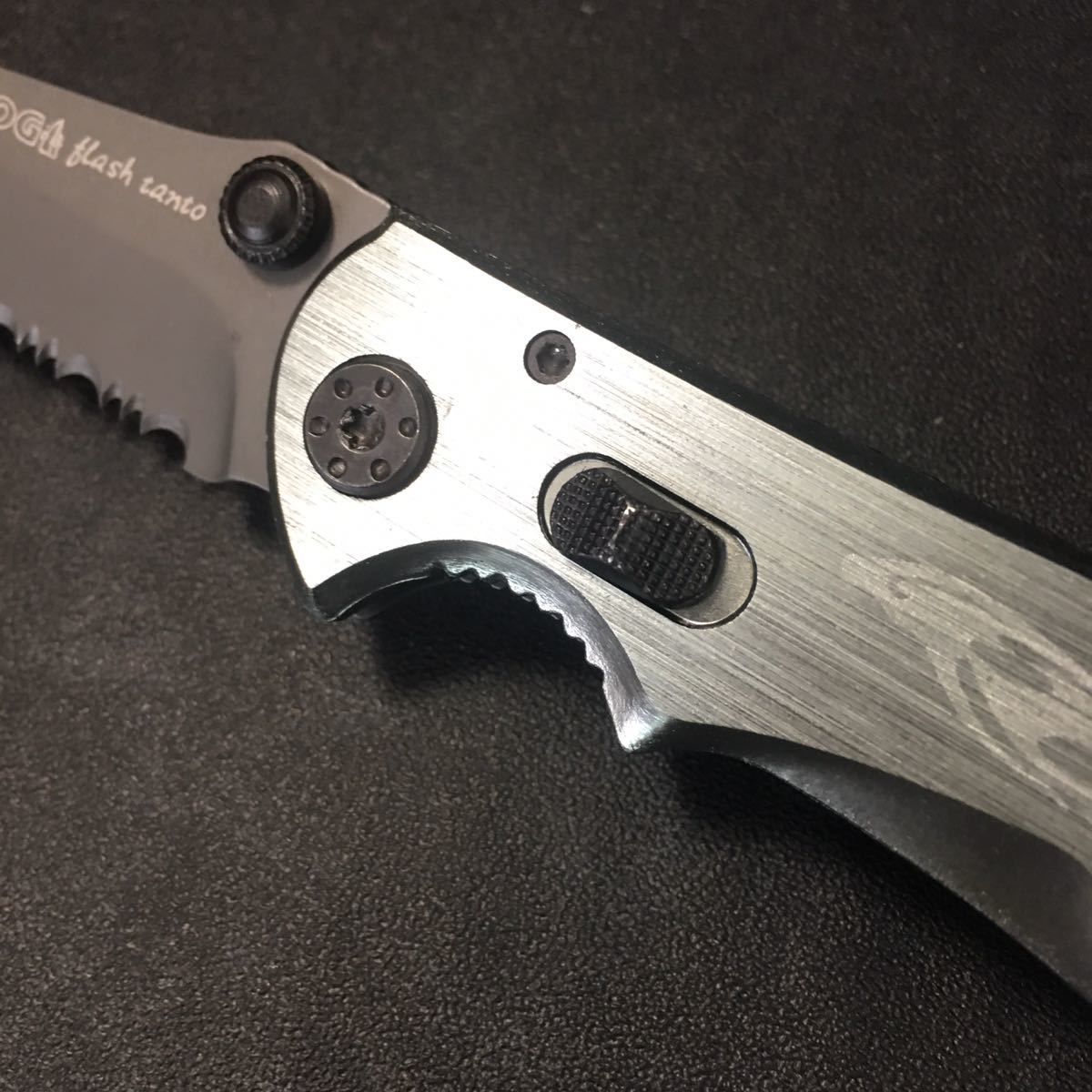 SOG tlash tanto 440steel 折りたたみナイフ アウトドア サバイバル 