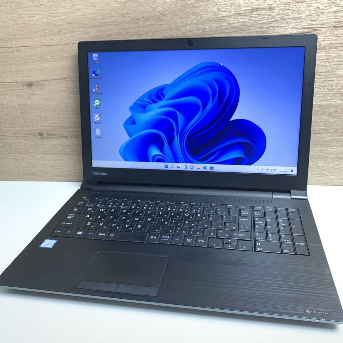 第8世代 Core i5-8250U M.2-SSD256GB 東芝 B65/J メモリ8GB 第8世代 Core i5-8250U M.2-SSD256GB 東芝 B65/J メモリ8GB