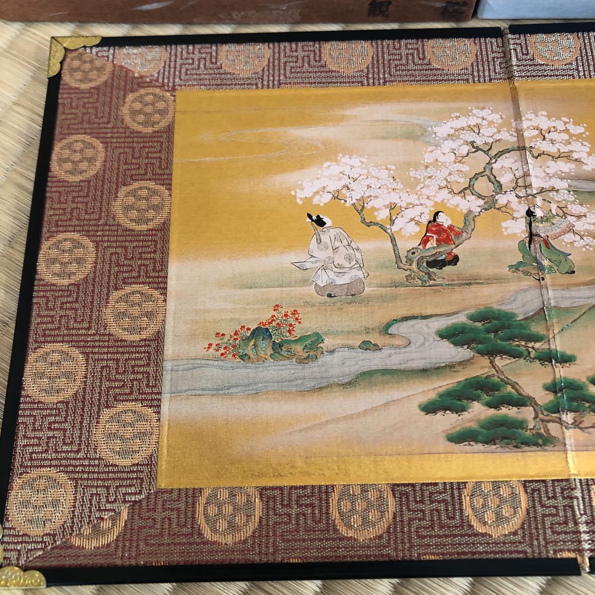 日本名画 ミニ屏風 「観桜」福井朝日堂 日本製 京都 | RAGNA.BY