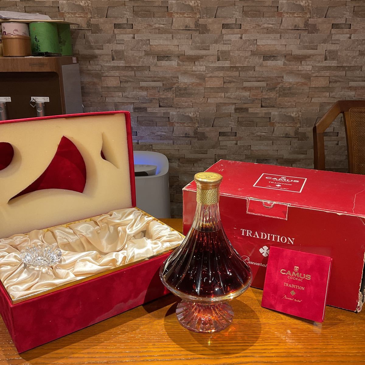 トラディション CAMUS カミュ バカラ TRADITION コニャック 700ml 40 