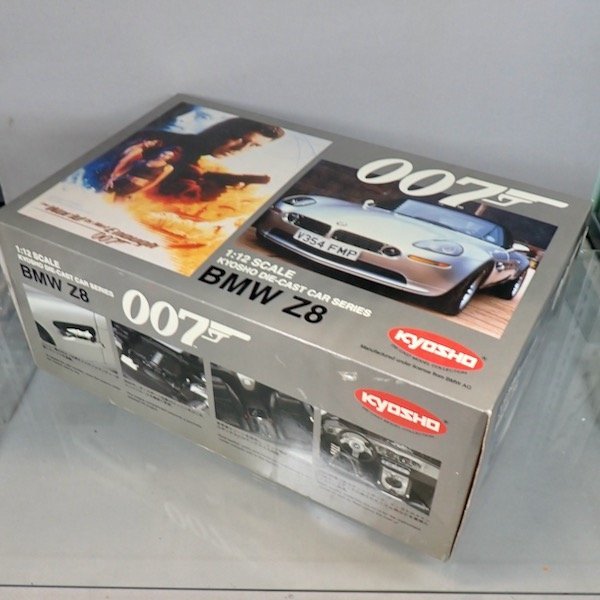◎京商 1/12 ”007 James Bond” BMW Z8 ダイキャスト製 Kyosho◎ 【公式