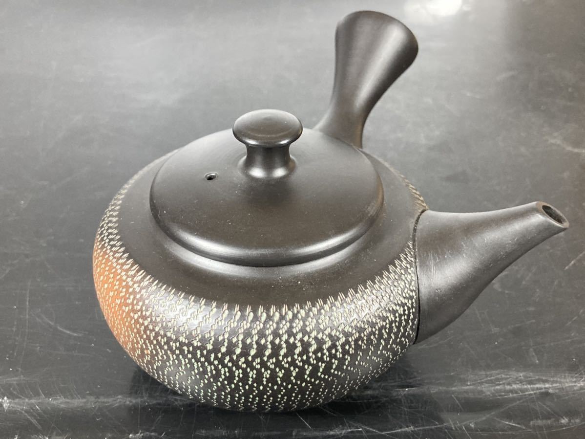 常滑名工「 稲葉秋峰 」作 常滑焼 黒泥 粒彫尽 茶注 共箱 /無傷完品