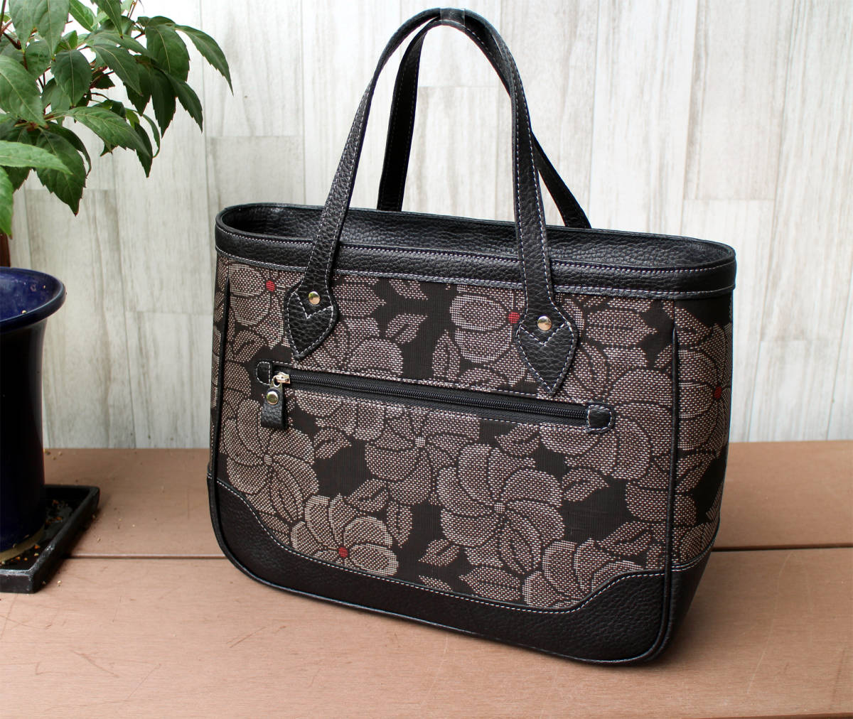 こころ　着物リメイク大島紬生地 二枚分 こころ様専用 着物リメイク大島紬生地 二枚分