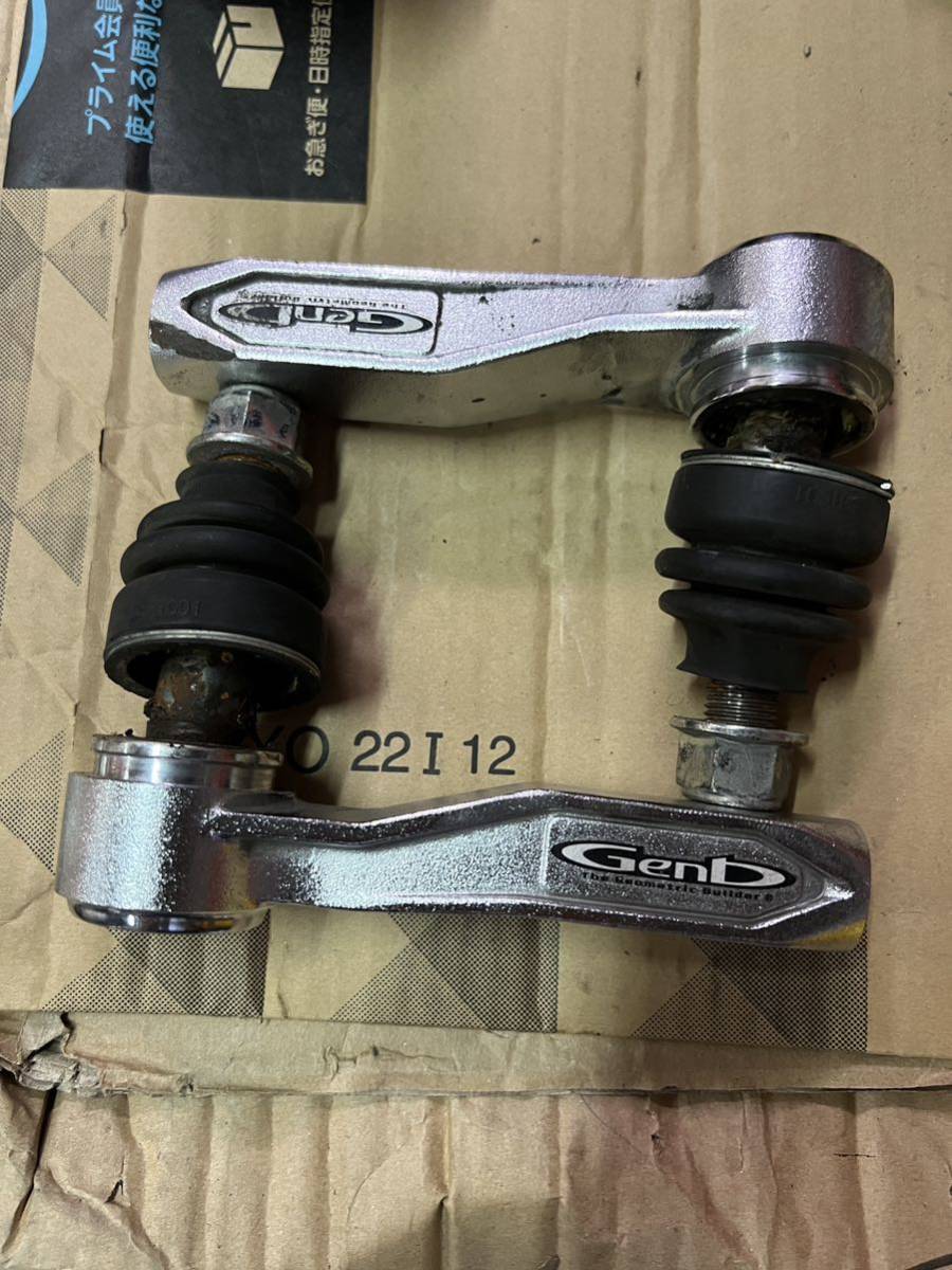 ハイエース200 玄武 Genb バンプアジャストタイロッドエンド中古