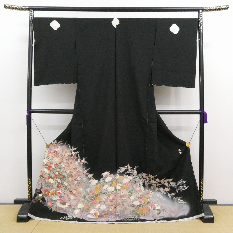 【人気セール，格安】 2209A-2344 関着/黒留袖/作家物/濱ちりめん/鴛鴦と花柄/リメイク 材料等に/ /未仕立て/正絹/絵羽/ 梱包サイズ：80(留袖)｜売買されたオークション情報、yahooの商品情報をアーカイブ公開 - オーク 留袖