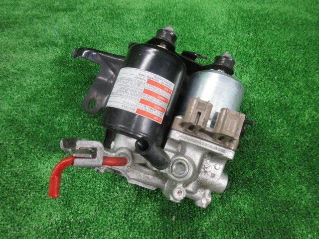 トヨタSAI 純正　ブレーキブースターポンプ　47070-47050 トヨタSAI 純正 ブレーキブースターポンプ 47070-47050 トヨタSAI 純正