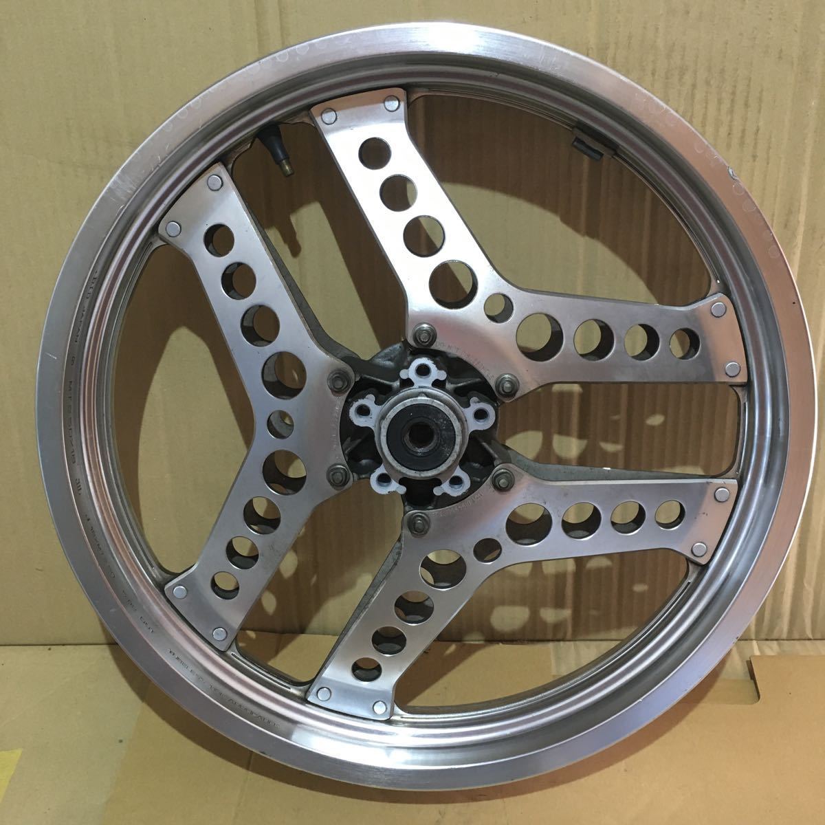 ホンダ CB 750F 純正 フロントホイール / CB1100F CB1100R CB900F FC