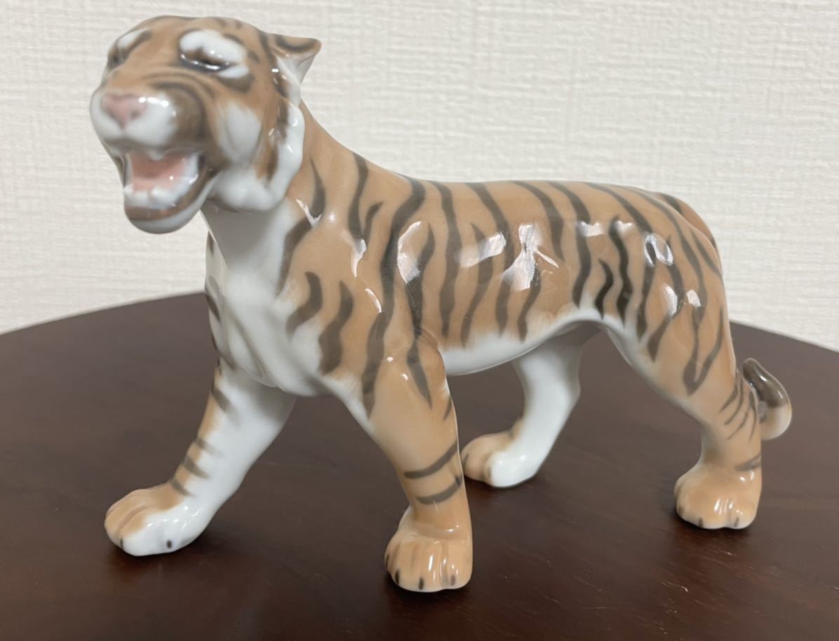 ROYAL 【送料無料】ROYAL COPENHAGEN フィギュリン タイガー Tiger