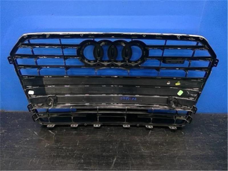 アウディ 純正 アウディA6 《 4GCGWS 》 フロントグリル P61200-22006702