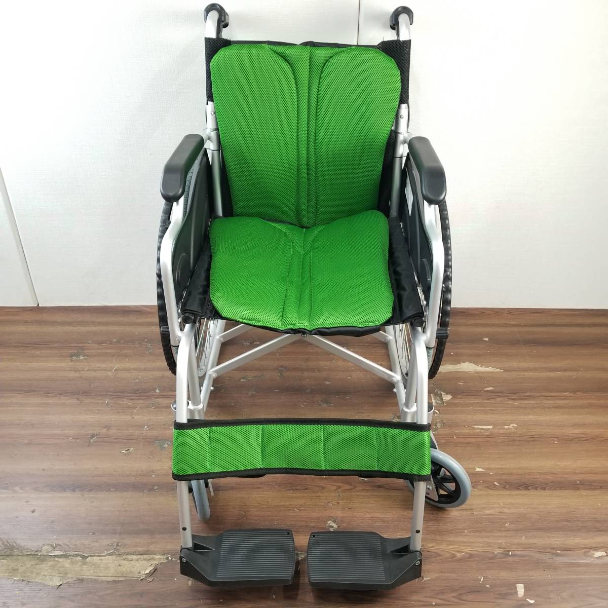 札幌発 【美品】 Care-Tec Japan ハピネス 自走式 車いす メッシュ 