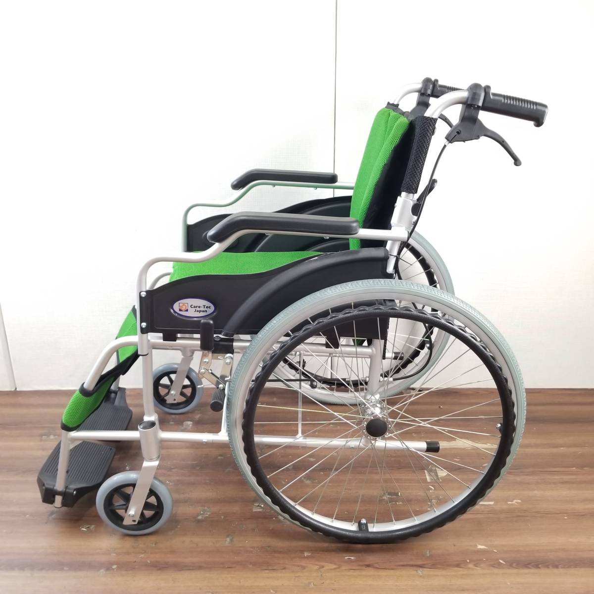 札幌発 【美品】 Care-Tec Japan ハピネス 自走式 車いす メッシュ 