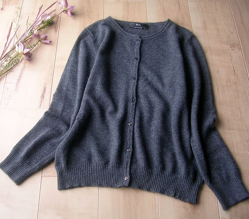 ☆MEG EXCHANGE☆上質カシミヤ100％クルーネックカーディガンGu大きい  