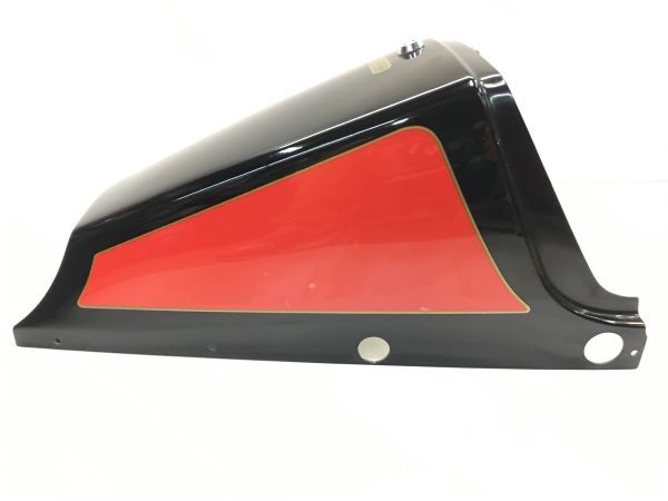 GPz400F シングルシートカウル ⑭ モトコ GPZ400F/550F シングルシート カウル FRP 赤 黒 鍵付き 割れ