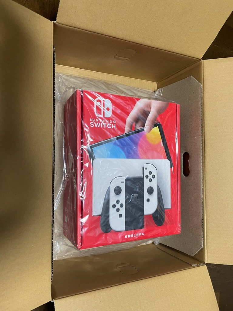 大人気，HOT Nintendo Switch 本体 有機ELモデル Joy-Con L / R ホワイト(ニンテンドースイッチ本体)｜売買されたオークション情報、yahooの商品情報をアーカイブ公開 - オークファン ニンテンドースイッチ本体