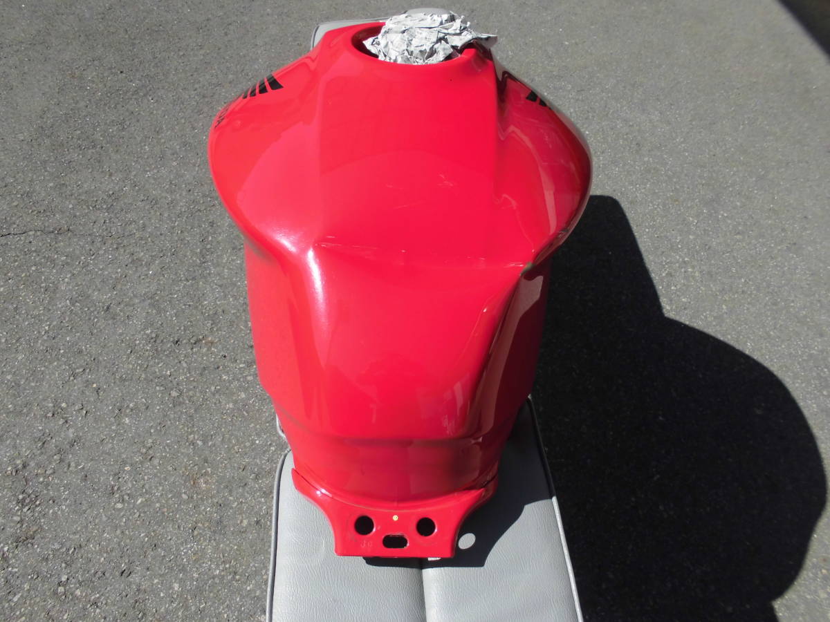 売り切り☆ホーネット ホーネット900 タンク ガソリンタンク☆赤 RED 