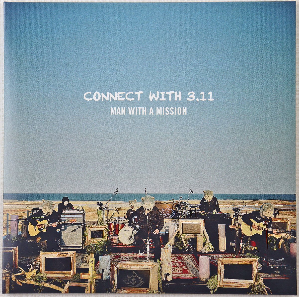 P◎中古品◎CDソフト『CONNECT WITH 3.11』 MAN WITH A MISSION INTO THE DEEP LIVE HOUSE VIEWING TOUR 2021 会場限定CD TDCD-91322