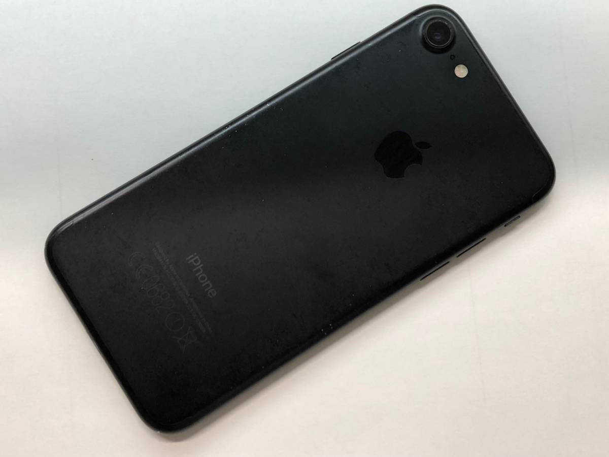 iPhone 7 ブラック 32GB MN8X2X/A A1779 ジャンク品（アク