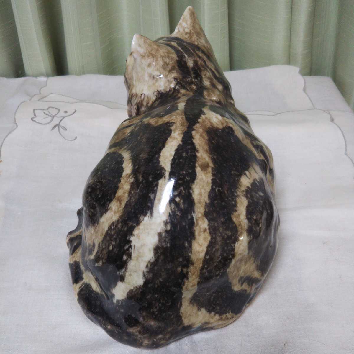 ウィンスタンレイキャット ケンジントンキャット 丸まり猫 オッドアイ