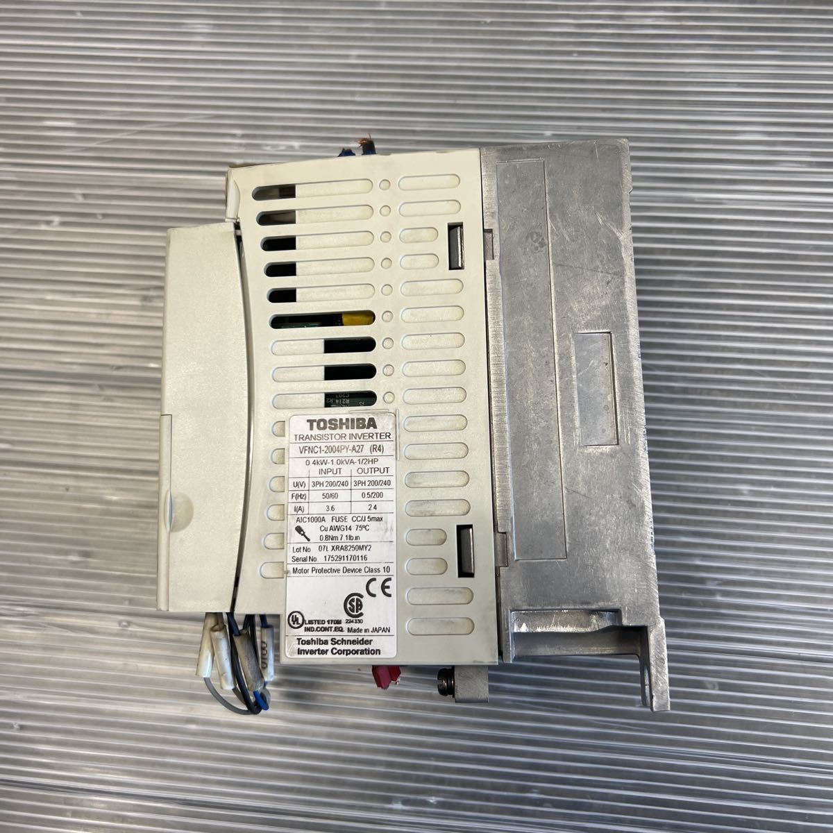- | 東芝 Toshiba TOSHIBA Inverter インバータ AC Drive VF-nC1 (R4 中古品 インバーター VFNC1-2004P(R4) 0.37kW 0.4kW