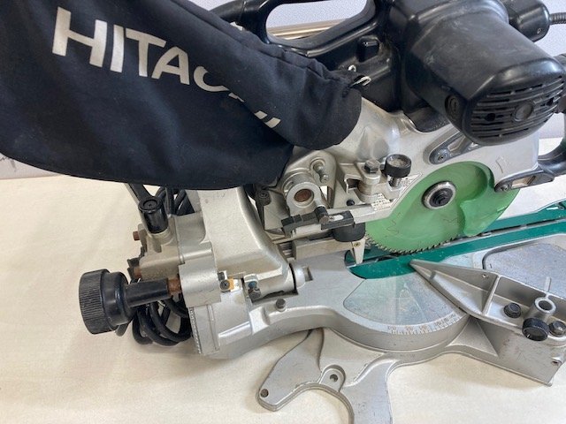 中古品 日立 卓上スライド丸のこ C7RSH 【公式通販】
