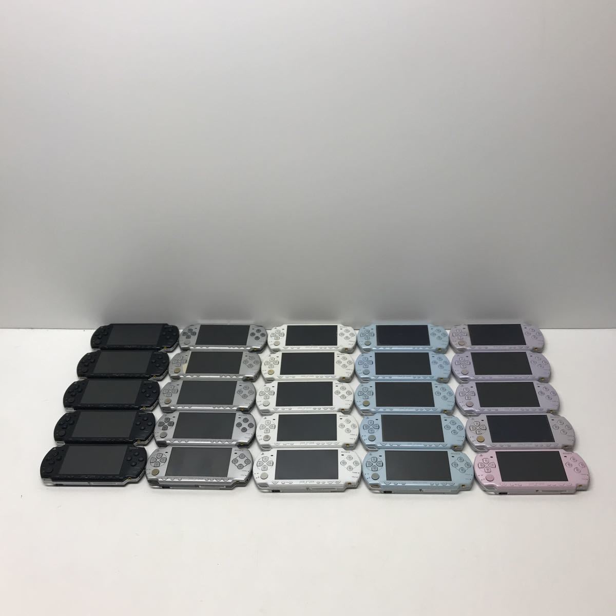  8027 SONY PSP本体 PSP-2000版 25個まとめてセット ジャンク(PSP2000シリーズ)｜売買されたオークション情報、yahooの商品情報をアーカイブ公開 - オークファン PSP本体