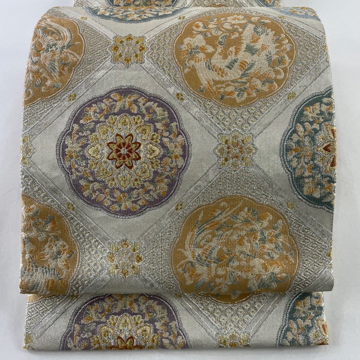 爆買い，最新作 競ナビ 袋帯 秀品 華文 花鳥 金銀糸 箔 ベージュ 六通 正絹(仕立て上がり)｜売買されたオークション情報、yahooの商品情報をアーカイブ公開 - オークファン 仕立て上がり