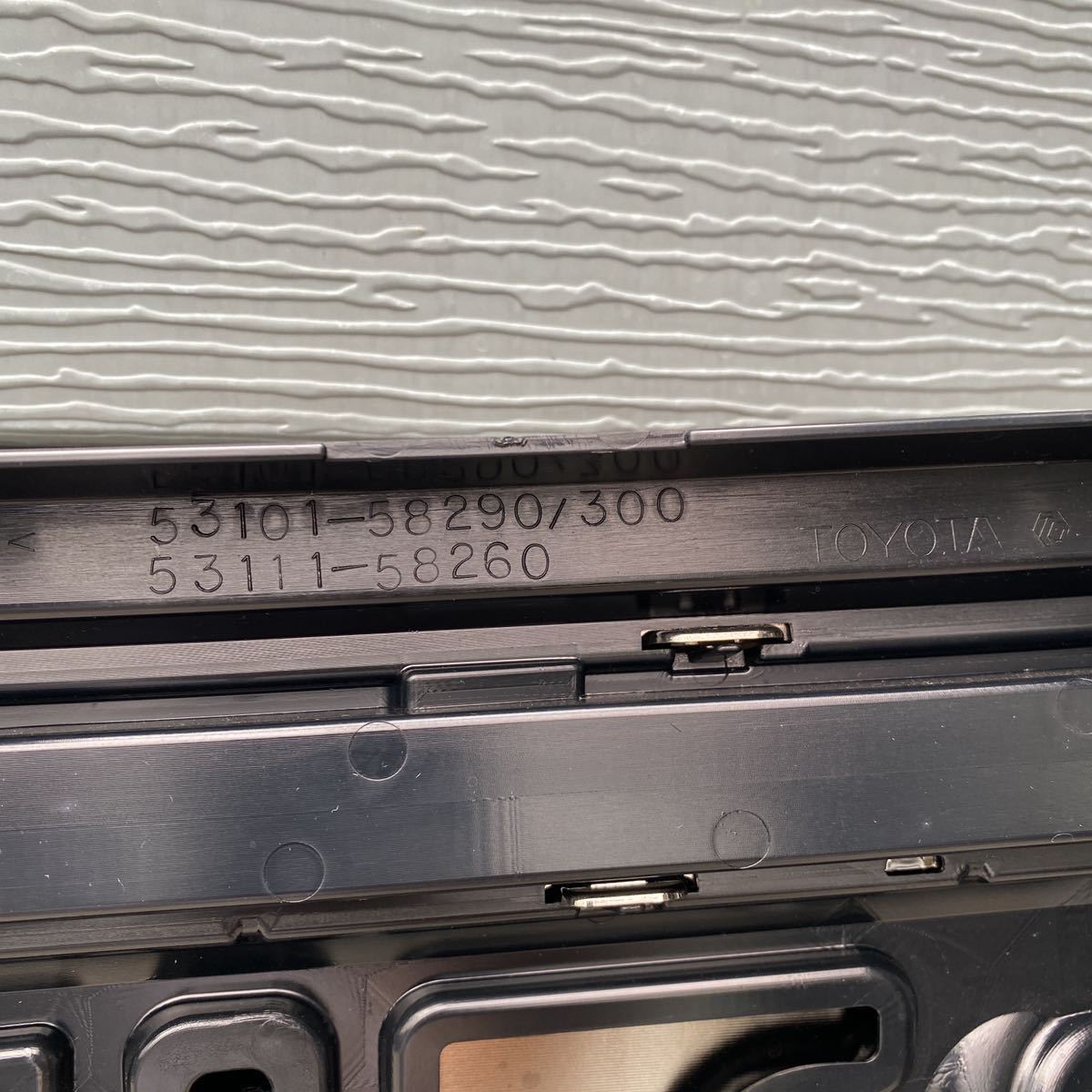 個人宅配送×】[61R-BG]【JB23W 9型】ジムニー クロスアドベンチャー