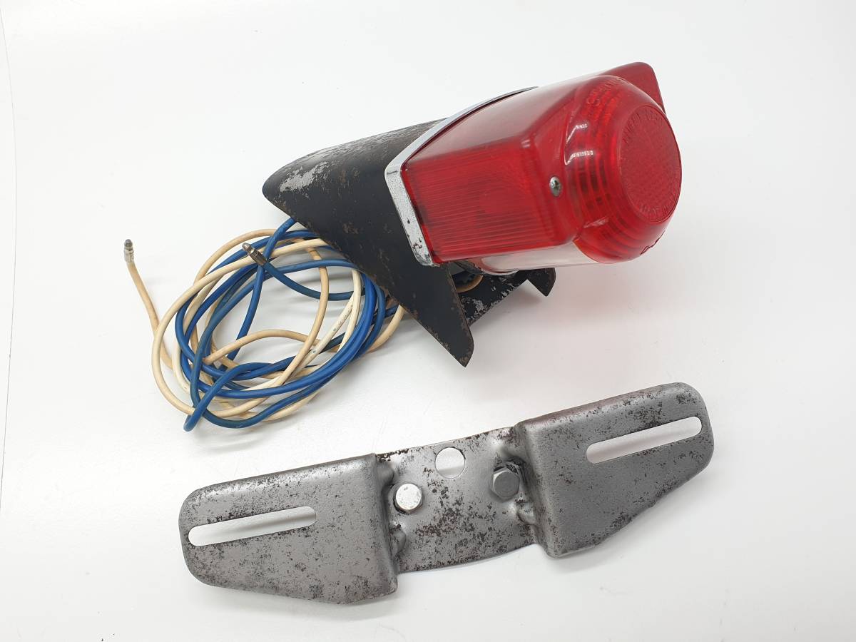 ホンダ　C92 テールランプ レンズ ベース ナンバーステー 当時物 神社仏閣 C92　CB92　CB72　CL72　CS72